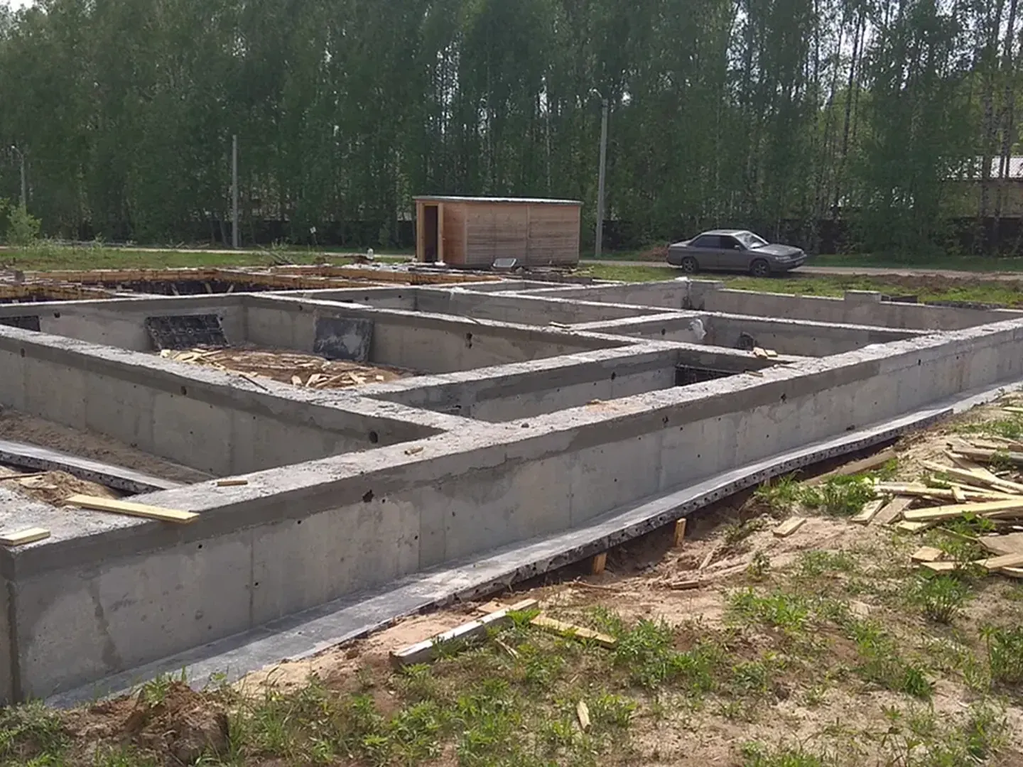 Бетонирование свай под дом из блоков