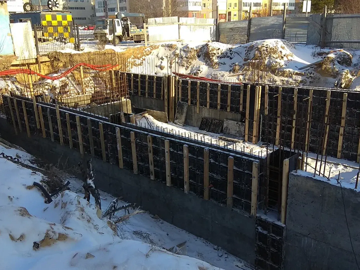 Монолитная плита цокольного этажа под магазин
